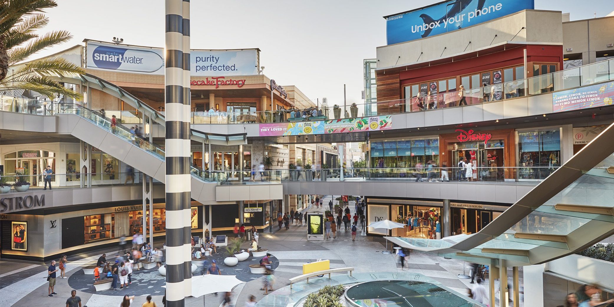 How Santa Monica Retailers Transitioned for 2025 and the Future